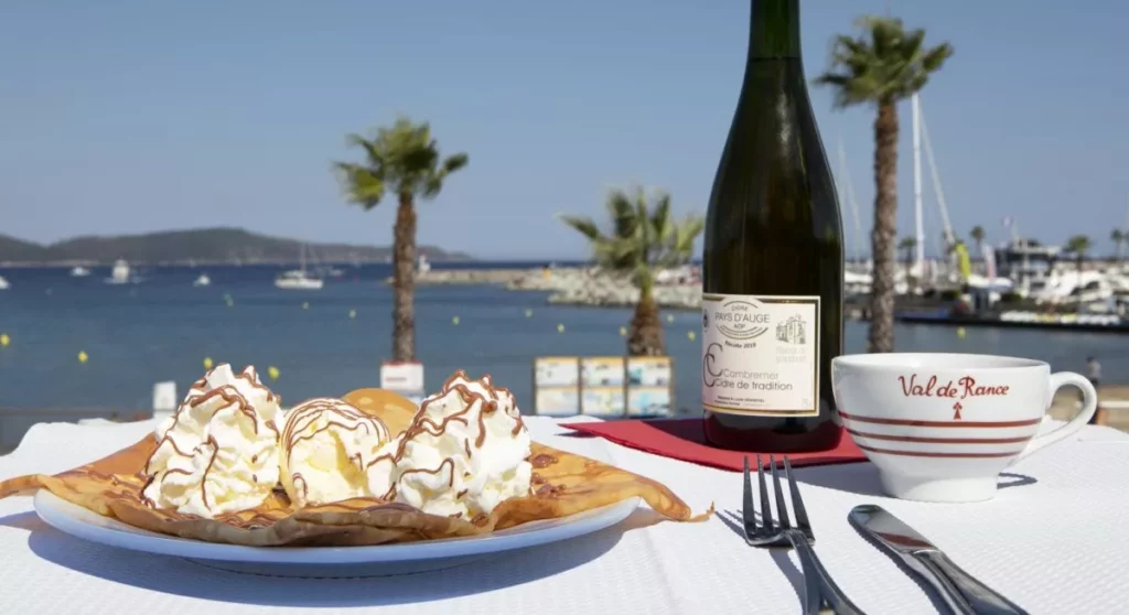 Crêperie de l'Hotel Les Alizés à Cavalaire-sur-Mer sur la Côte d'Azur